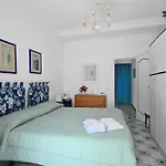 Oda ve Kahvaltı Casa Augusto
