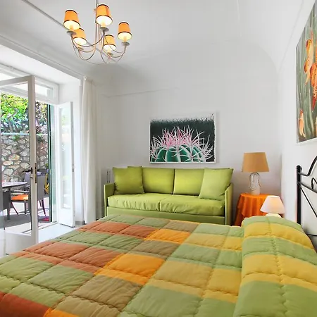 Casa Augusto ベッド・アンド・ブレックファスト 4*