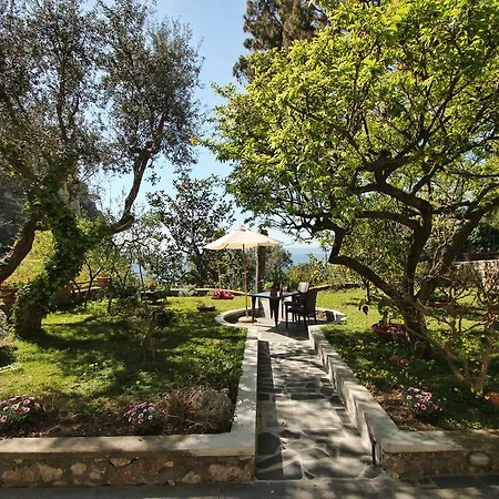 Casa Augusto לינה וארוחת בוקר 4*