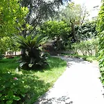 Casa Augusto Bed and Breakfast 4*